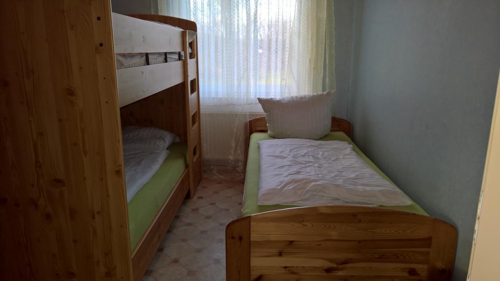 Апартаменты Haus Hafeneck Mit Fruehstuecksoption Бензерзиль Экстерьер фото