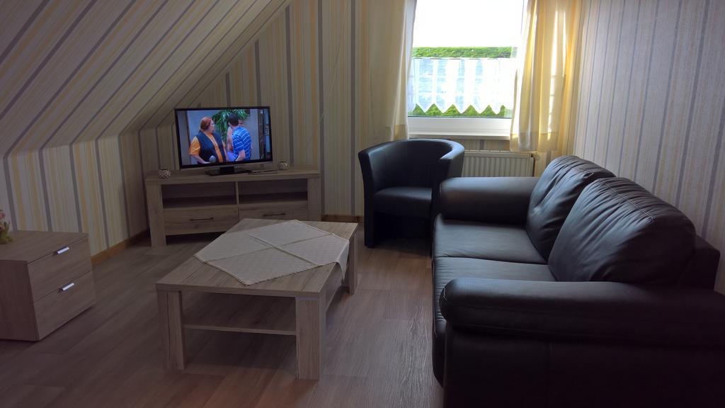 Апартаменты Haus Hafeneck Mit Fruehstuecksoption Бензерзиль Экстерьер фото