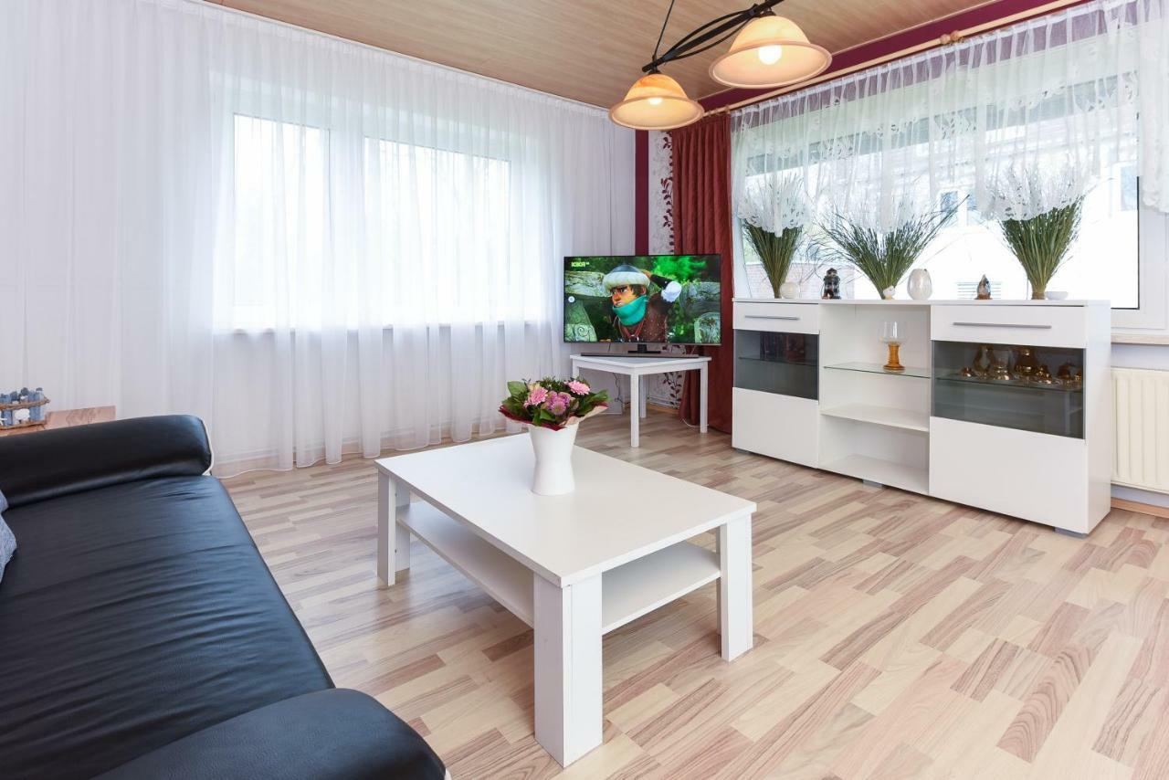 Апартаменты Haus Hafeneck Mit Fruehstuecksoption Бензерзиль Экстерьер фото